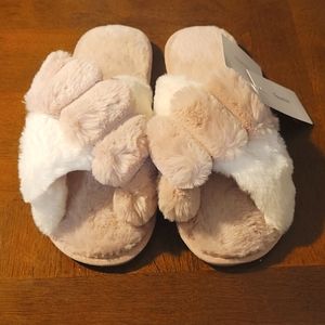 NWT Fur Slippers